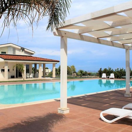 Villa Maria - Apartments In Villa With Pool โปลีญาโนอามาเร ภายนอก รูปภาพ